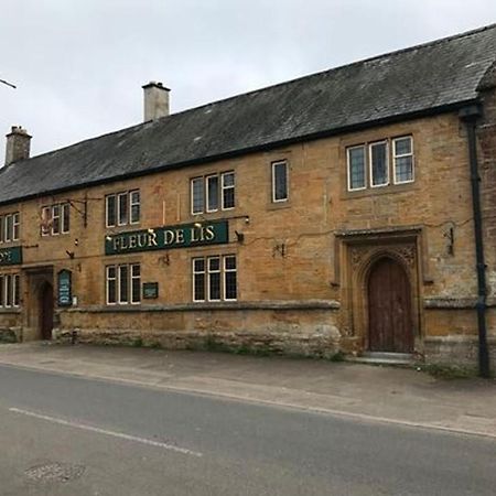 The Fleur-De-Lis Hotel Chiselborough Exterior foto