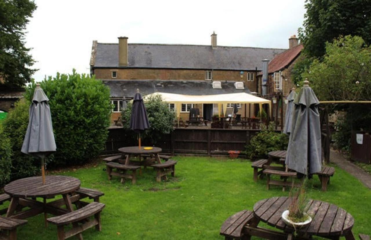 The Fleur-De-Lis Hotel Chiselborough Exterior foto